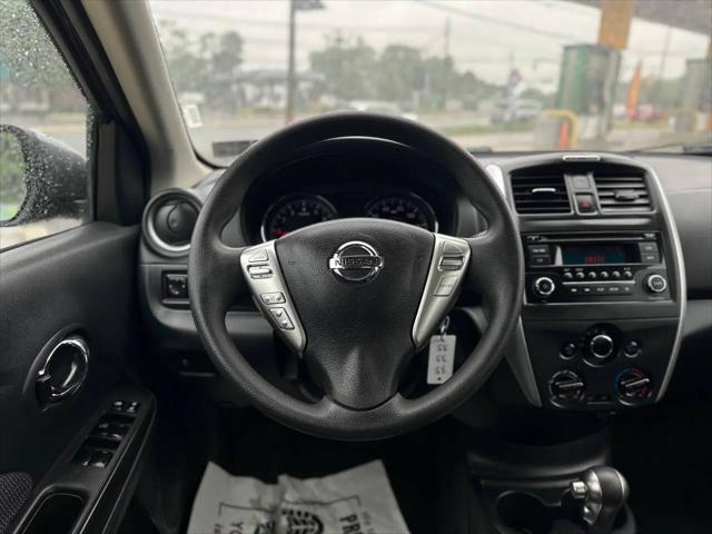 2016 Nissan Versa 1.6 SV