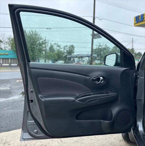 2016 Nissan Versa 1.6 SV