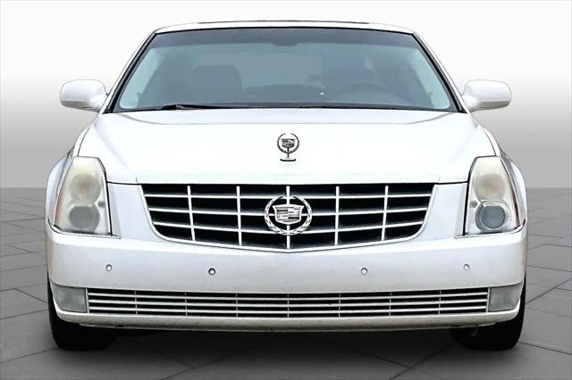 2010 Cadillac DTS Luxury Collection