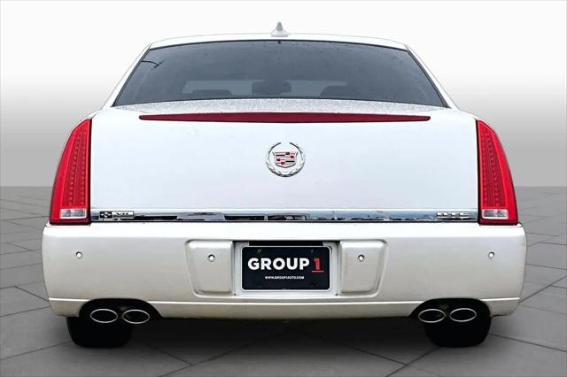 2010 Cadillac DTS Luxury Collection