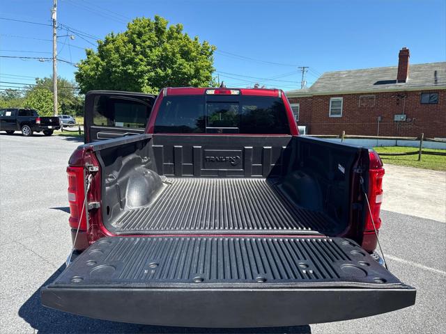 2025 Ram 1500 Big Horn Crew Cab 4x4 5'7" Box