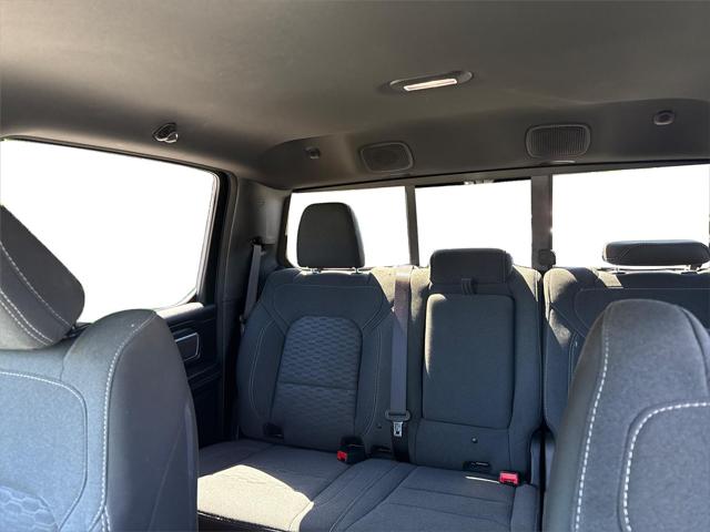 2025 Ram 1500 Big Horn Crew Cab 4x4 5'7" Box
