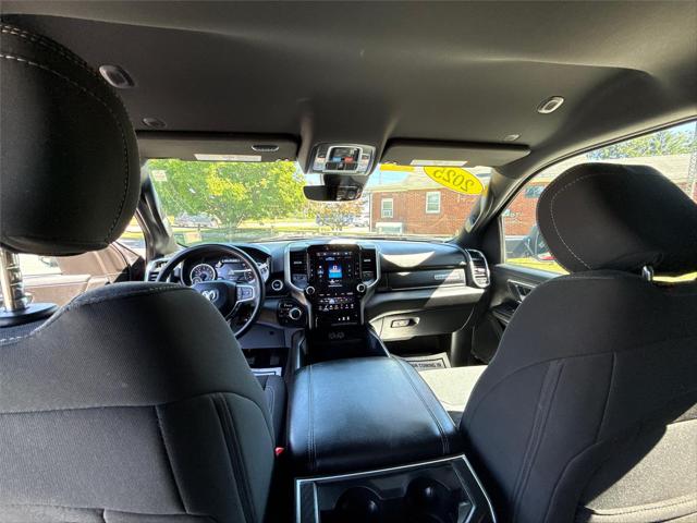 2025 Ram 1500 Big Horn Crew Cab 4x4 5'7" Box