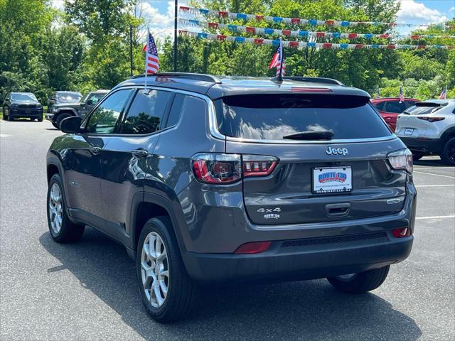2022 Jeep Compass Latitude Lux 4x4 2022 Jeep Compass Latitude Lux 4x4