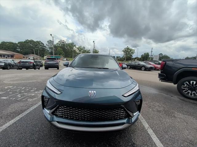 2024 Buick NV Avenir FWD