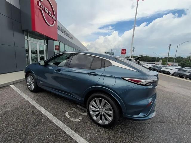 2024 Buick NV Avenir FWD