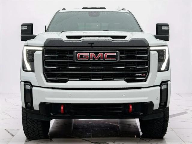 2024 GMC Sierra 2500HD 4WD Crew Cab Standard Bed AT4