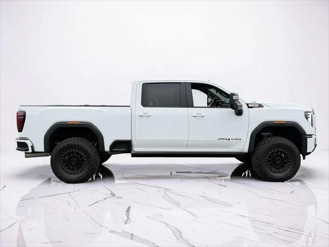 2024 GMC Sierra 2500HD 4WD Crew Cab Standard Bed AT4