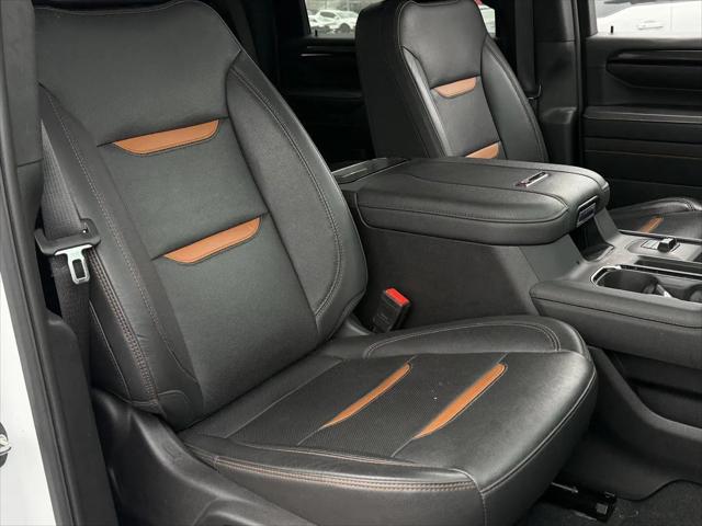 2024 GMC Sierra 2500HD 4WD Crew Cab Standard Bed AT4
