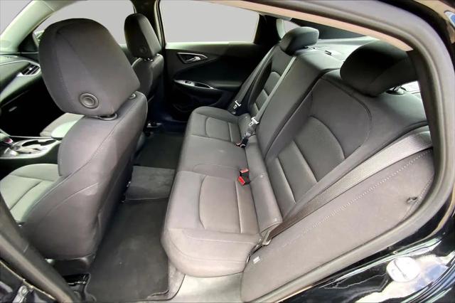 2025 Chevrolet Malibu FWD RS