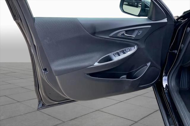 2025 Chevrolet Malibu FWD RS