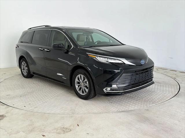2021 Toyota Sienna XLE