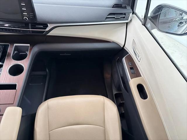 2021 Toyota Sienna XLE