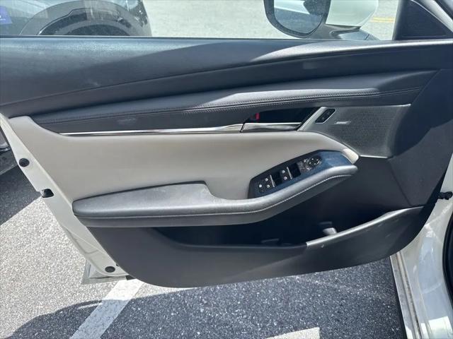 2019 Mazda Mazda3 Preferred Package