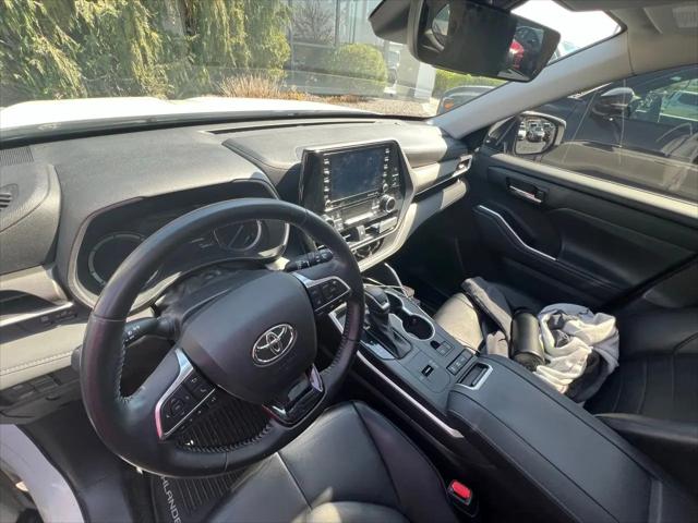 2020 Toyota Highlander Hybrid XLE
