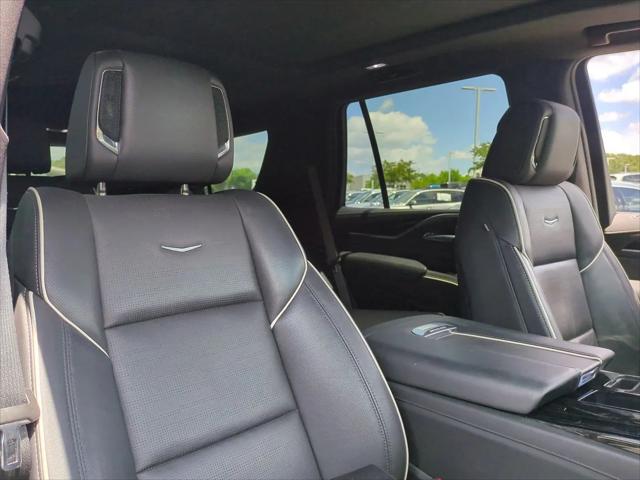 2022 Cadillac Escalade 4WD Sport