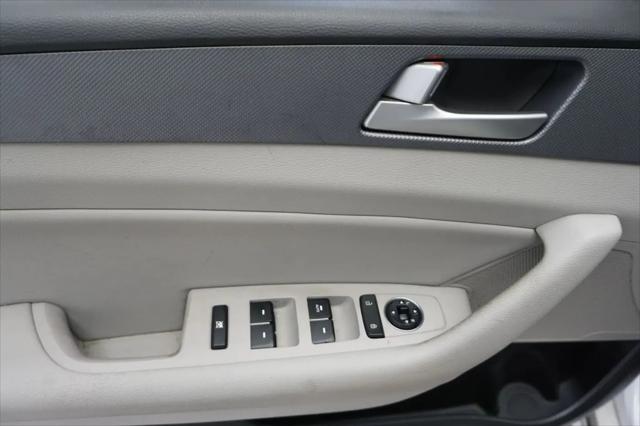 2017 Hyundai Sonata Hybrid SE