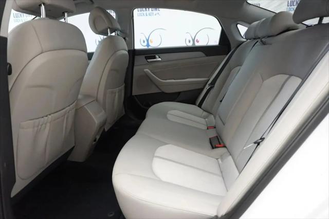 2017 Hyundai Sonata Hybrid SE