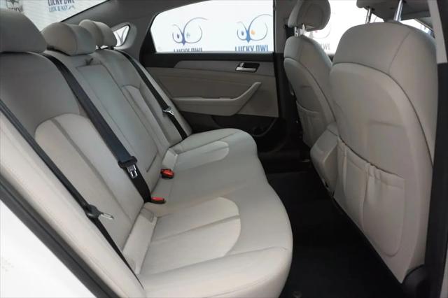 2017 Hyundai Sonata Hybrid SE