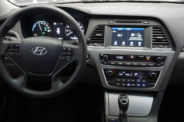 2017 Hyundai Sonata Hybrid SE
