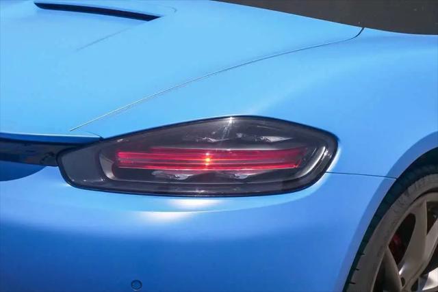 2024 Porsche 718 Boxster S