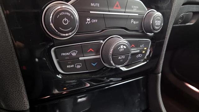 2023 Chrysler 300 Touring L AWD