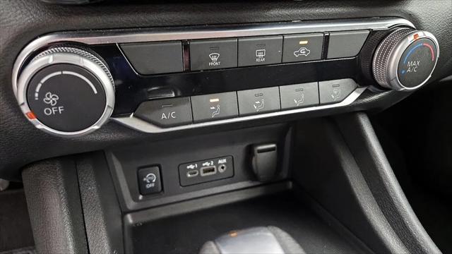 2024 Nissan Sentra SV Xtronic CVT