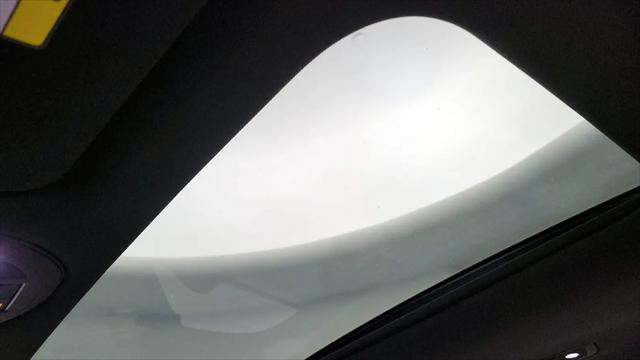 2022 Genesis G70 2.0T RWD