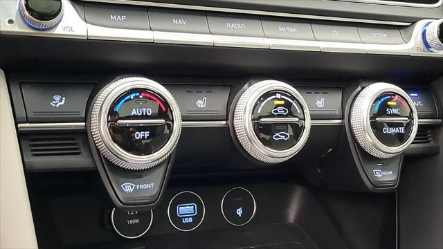2022 Genesis G70 2.0T RWD
