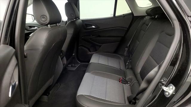 2025 Chevrolet Trax FWD LT