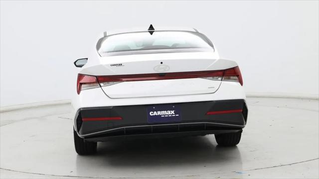 2025 Hyundai Elantra Hybrid Limited