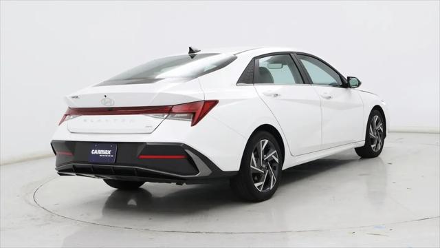 2025 Hyundai Elantra Hybrid Limited