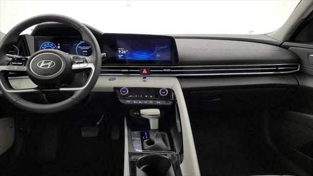 2025 Hyundai Elantra Hybrid Limited