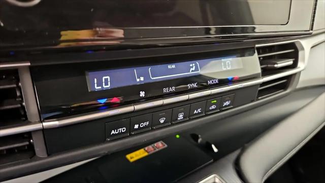 2025 Toyota Sienna LE