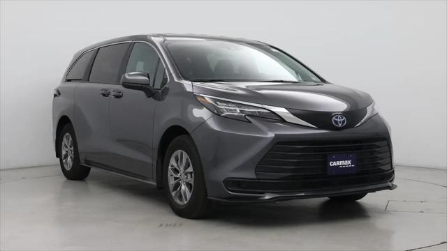 2025 Toyota Sienna LE for sale in St Peters, MO
