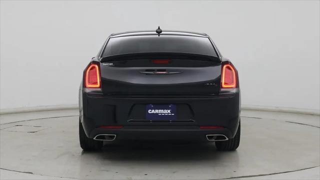 2022 Chrysler 300 S