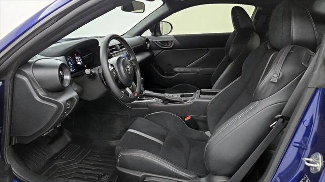 2025 Toyota GR86 Premium
