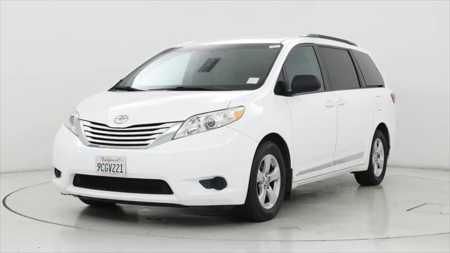 2017 Toyota Sienna LE 8 Passenger