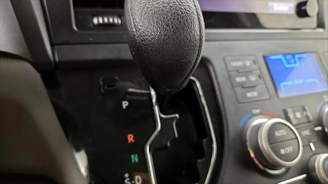 2017 Toyota Sienna LE 8 Passenger
