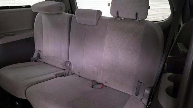 2017 Toyota Sienna LE 8 Passenger