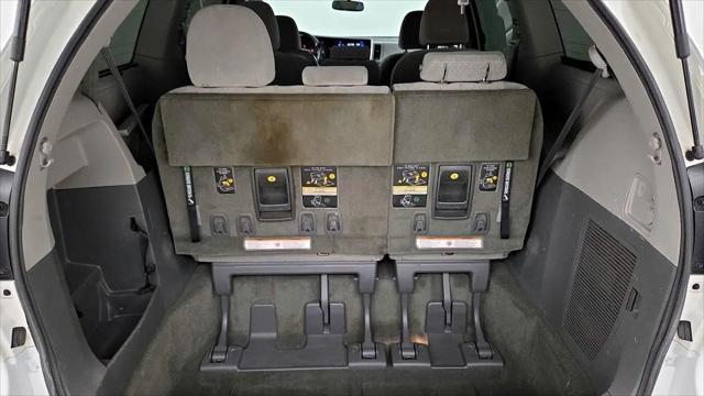 2017 Toyota Sienna LE 8 Passenger