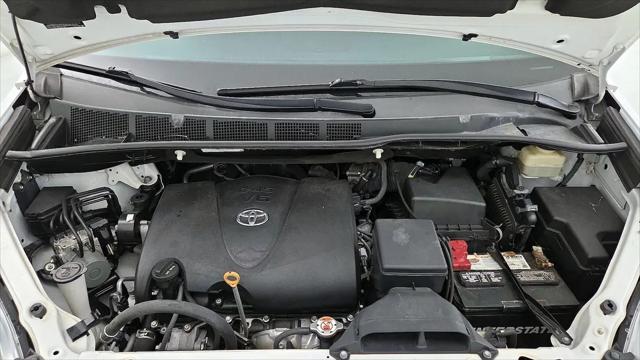 2017 Toyota Sienna LE 8 Passenger