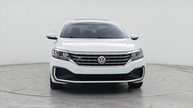 2022 Volkswagen Passat 2.0T R-Line
