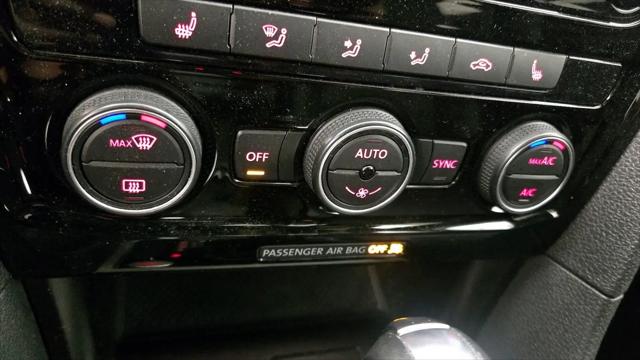 2022 Volkswagen Passat 2.0T R-Line
