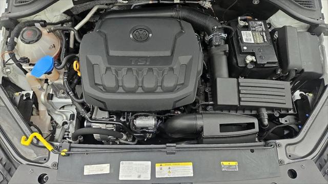 2022 Volkswagen Passat 2.0T R-Line