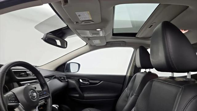 2022 Nissan Rogue Sport SL AWD Xtronic CVT