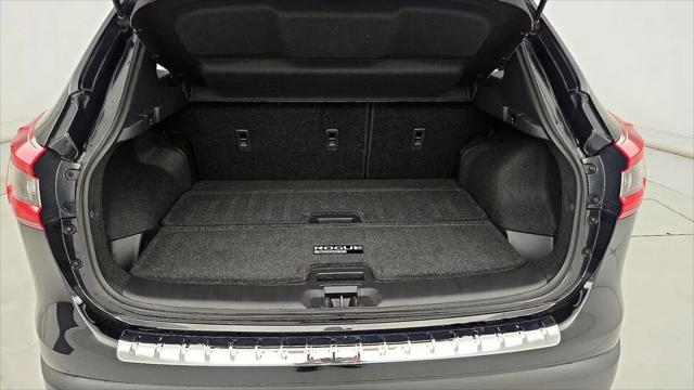 2022 Nissan Rogue Sport SL AWD Xtronic CVT