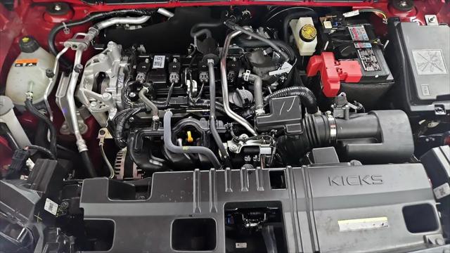 2025 Nissan Kicks SR FWD