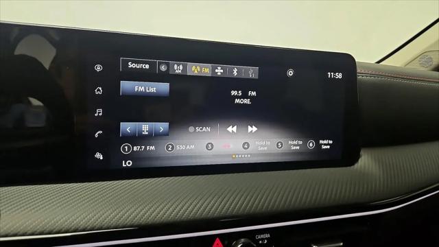 2025 Nissan Kicks SR FWD