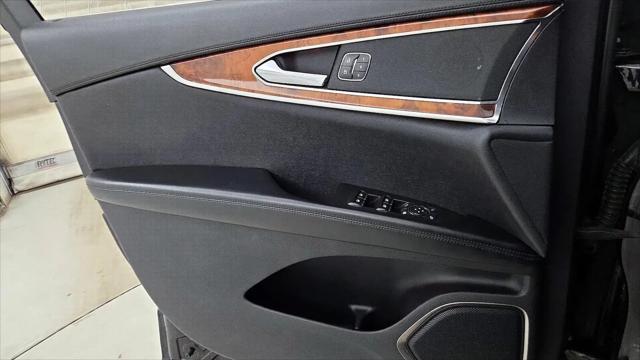 2019 Lincoln Nautilus Select